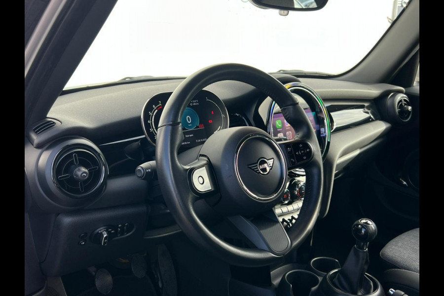 MINI Cooper 1.5 Business Edition NL AUTO | DEALER ONDERH | UNION JACK | CARPLAY
