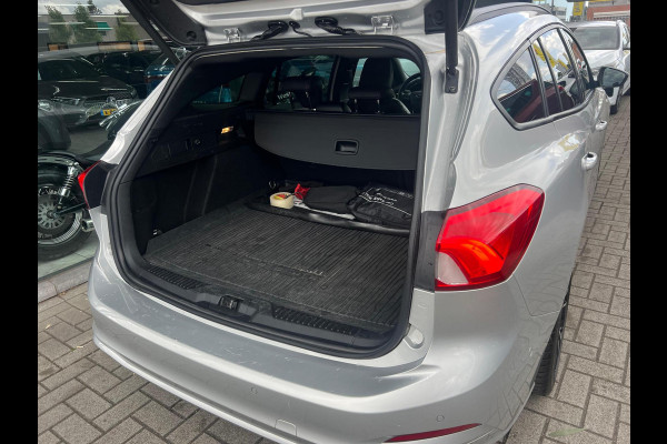 Ford Focus Wagon 1.5 EcoBoost ST Line Business NL AUTO | CARPLAY | CAMERA | LEDER |
