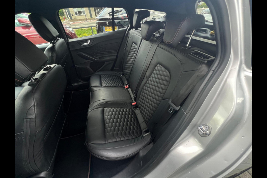 Ford Focus Wagon 1.5 EcoBoost ST Line Business NL AUTO | CARPLAY | CAMERA | LEDER |
