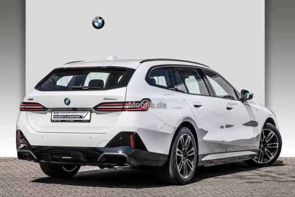 BMW 5 Serie Touring 530e xDrive M-SPORT ** LED, NAVI+, LEDER, 19-inch LMV, ALARM, M-ONDERSTEL ** 1e EIG - UNFALLFREI - € 17.900,= onder NP ** ** INFORMEER OOK NAAR ONZE AANTREKKELIJKE FINANCIAL-LEASE TARIEVEN **