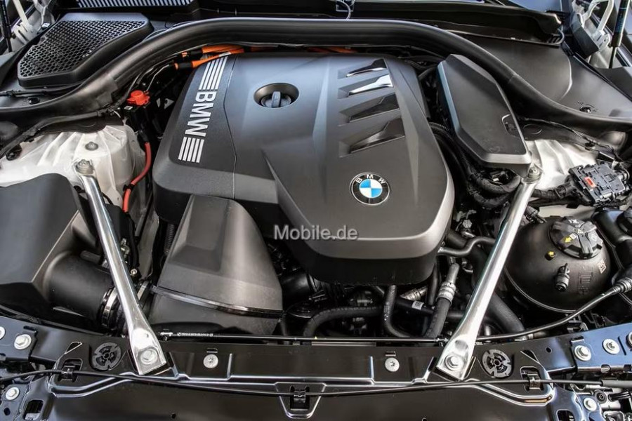 BMW 5 Serie Touring 530e xDrive M-SPORT ** LED, NAVI+, LEDER, 19-inch LMV, ALARM, M-ONDERSTEL ** 1e EIG - UNFALLFREI - € 17.900,= onder NP ** ** INFORMEER OOK NAAR ONZE AANTREKKELIJKE FINANCIAL-LEASE TARIEVEN **