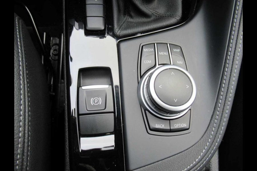 BMW X1 sDrive18i SPORTLINE ** LED, NAVI+, HALF-LEDER, TREKH, PRIVACY, ELECTR. A-KLEP ** 1e EIG - UNFALLFREI - 47 dkm (!) ** ** INFORMEER OOK NAAR ONZE AANTREKKELIJKE FINANCIAL-LEASE TARIEVEN **