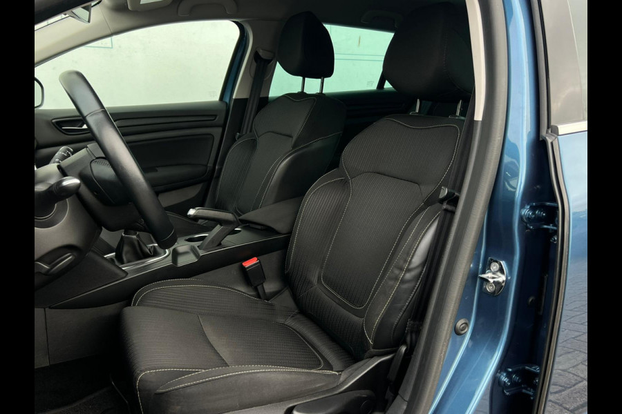 Renault Mégane Estate 1.2 TCe 100 Limited NAVI | LMV | PDC