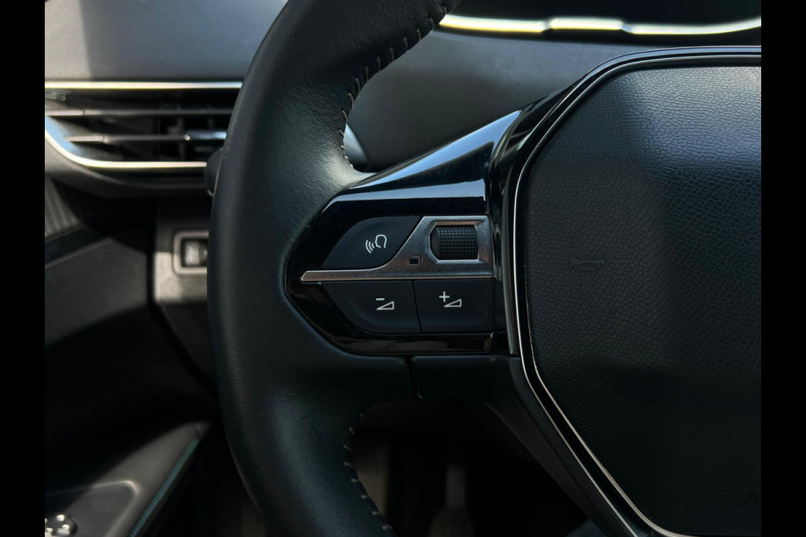 Peugeot 5008 1.2 PureTech Allure 7-PERSOONS | NAVI | 1/2 LEDER