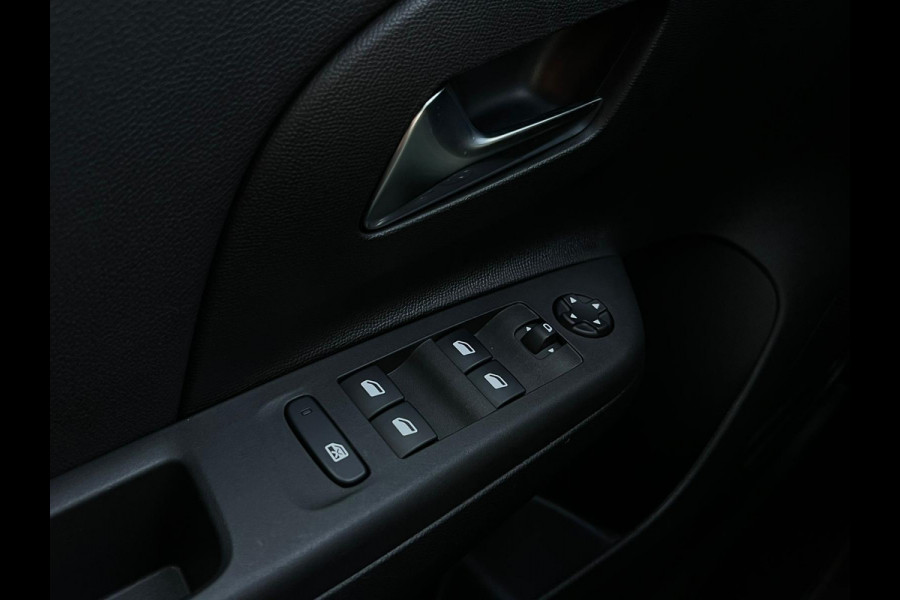 Opel Corsa 1.2 GS Line NL-AUTO | NAVI | STOEL-STUUR VERWARMING