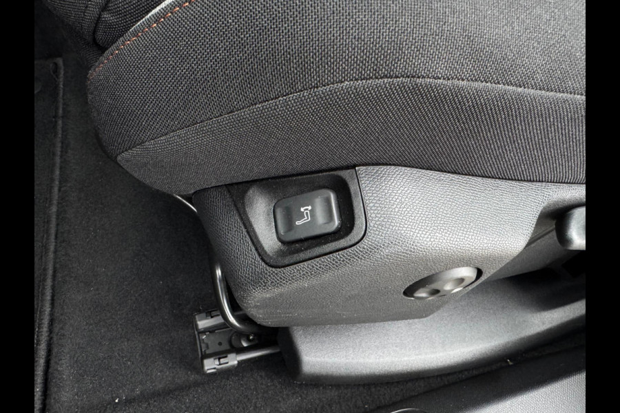 Peugeot 3008 1.2 PureTech Blue Lease Active NL AUTO | CAMERA | TREKHAAK | CARPLAY |