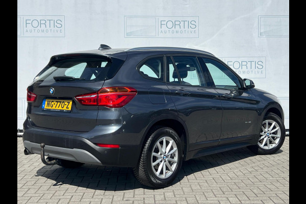 BMW X1 sDrive18i Centennial High Executive NL AUTO | CAMERA | STOELVERW | NAVI | TREKHAAK |