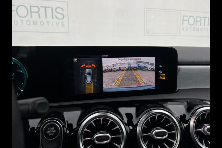 Mercedes-Benz A-Klasse 250 e Business Solution AMG Limited NL-AUTO | PANO| SFEEVERL | CAMERA | MEMORY |