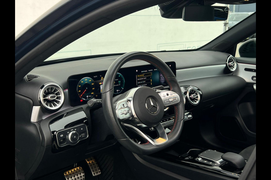 Mercedes-Benz A-Klasse 250 e Business Solution AMG Limited NL-AUTO | PANO| SFEEVERL | CAMERA | MEMORY |