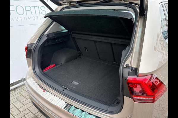 Volkswagen Tiguan 2.0 TSI 4Motion Highline R-LINE ACC | KEYLESS | ELECTR. A-KLEP | 19-inch LMV | TREKHAAK