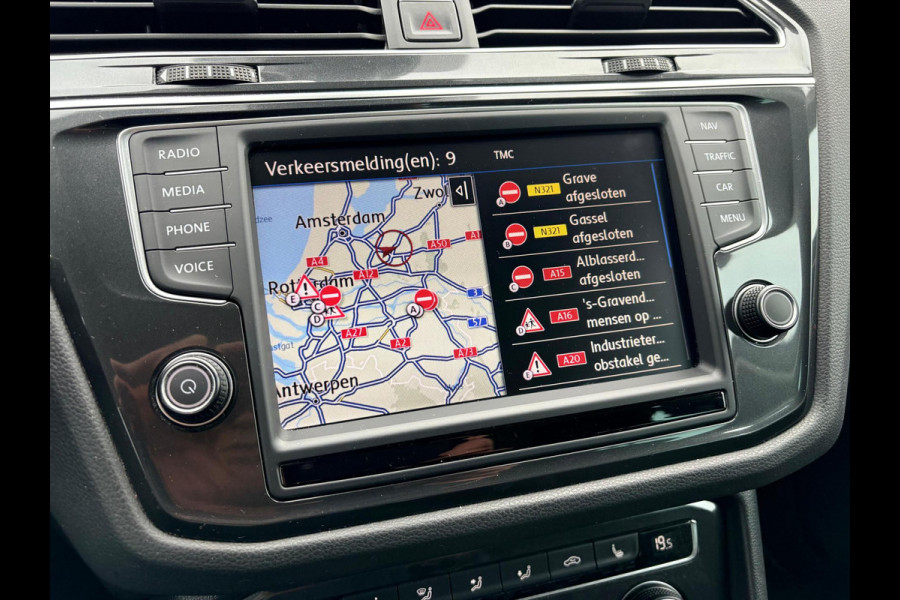 Volkswagen Tiguan 2.0 TSI 4Motion Highline R-LINE ACC | KEYLESS | ELECTR. A-KLEP | 19-inch LMV | TREKHAAK