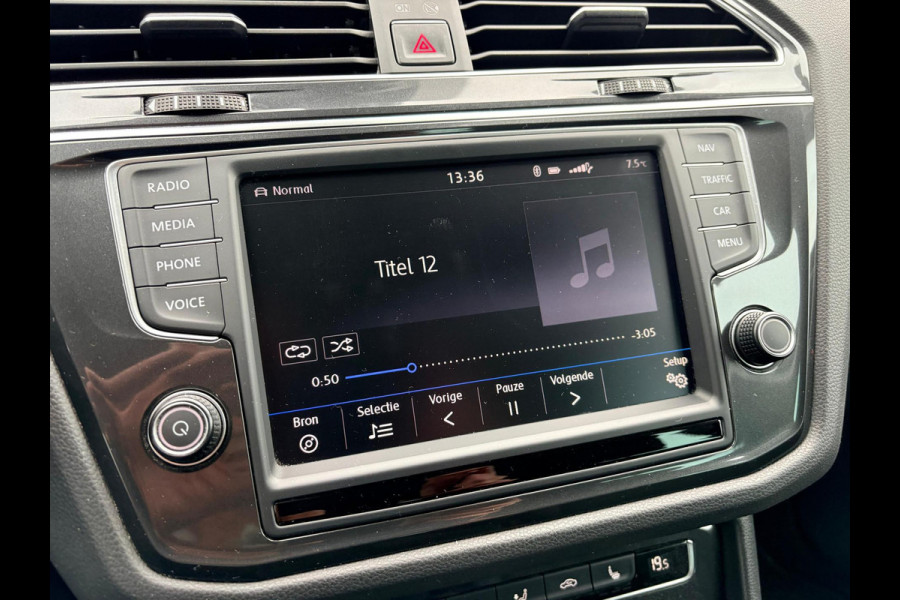 Volkswagen Tiguan 2.0 TSI 4Motion Highline R-LINE ACC | KEYLESS | ELECTR. A-KLEP | 19-inch LMV | TREKHAAK