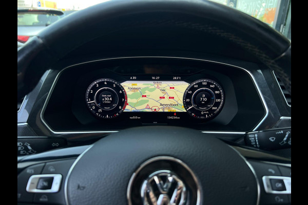 Volkswagen Tiguan 1.4 TSI ACT Comfortline Business R PANO | LEDER | VIRTUAL COCKPIT |