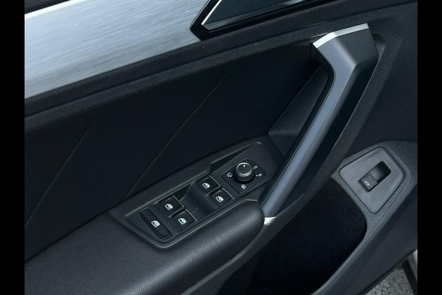 Volkswagen Tiguan 1.4 TSI ACT Comfortline Business R PANO | LEDER | VIRTUAL COCKPIT |