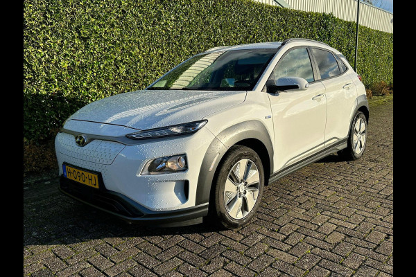 Hyundai Kona EV Fashion 64 kWh | SOH: 94,0% | 3 Fase | Climate | Adaptive CC | Navi | occasion