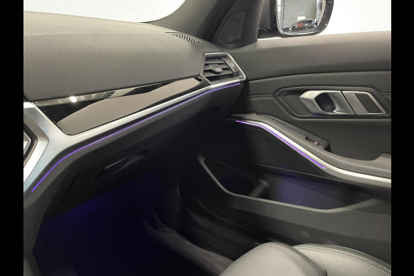 BMW 3-serie 330e Sport Line 292 pk Aut Airco ECC Cruise Control Stoelverwarming Live Cockpit Pro PDC VA + Camera Full LED