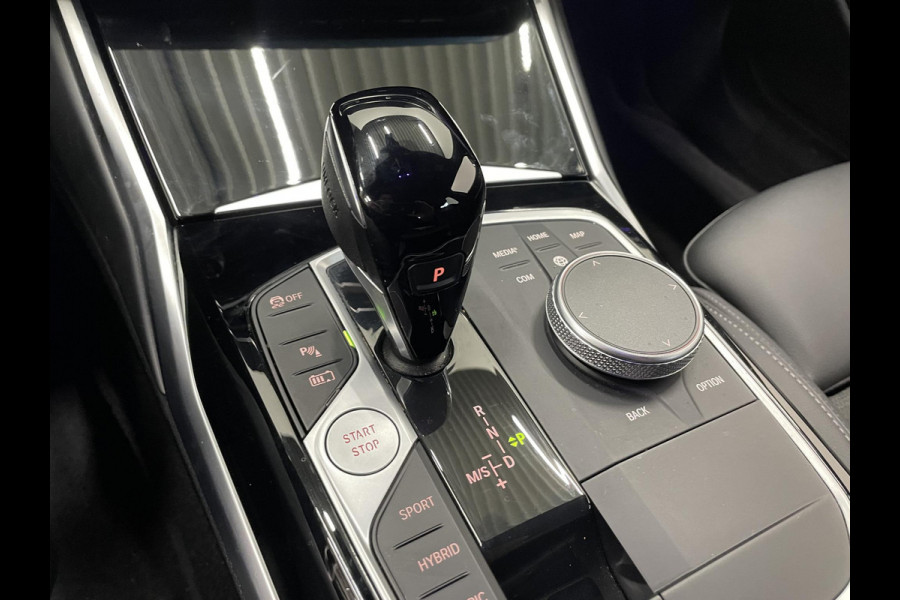 BMW 3-serie 330e Sport Line 292 pk Aut Airco ECC Cruise Control Stoelverwarming Live Cockpit Pro PDC VA + Camera Full LED