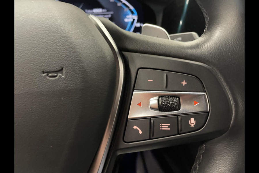 BMW 3-serie 330e Sport Line 292 pk Aut Airco ECC Cruise Control Stoelverwarming Live Cockpit Pro PDC VA + Camera Full LED