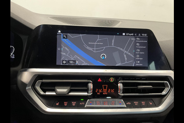BMW 3-serie 330e Sport Line 292 pk Aut Airco ECC Cruise Control Stoelverwarming Live Cockpit Pro PDC VA + Camera Full LED