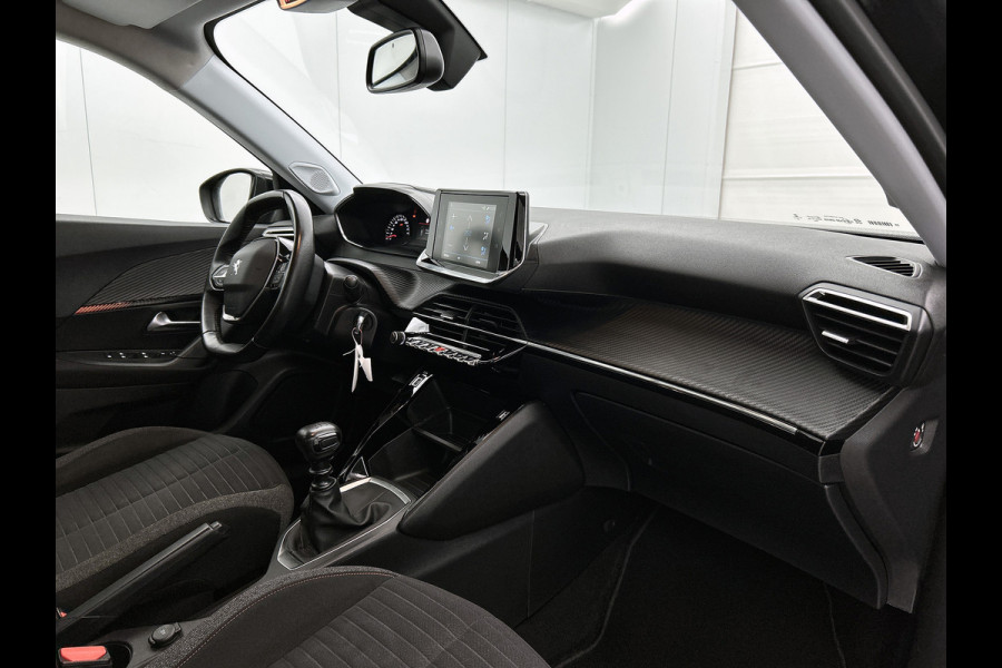 Peugeot 2008 1.5 HDi Blue Active / Trekhaak / Airco-ecc./ Camera / Navigatie / Radio multimedia / Apk 12-2026