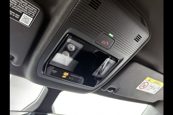 Volkswagen ID.3 First Plus 58 kWh / Trekhaak / Pdc.+Camera / Airco-ecc./ Navigatie / Xenon / Stoelverwarming / Apk 11-2026