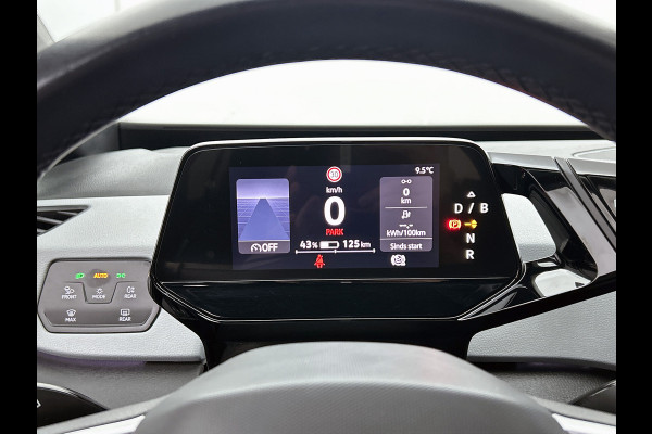 Volkswagen ID.3 First Plus 58 kWh / Trekhaak / Pdc.+Camera / Airco-ecc./ Navigatie / Xenon / Stoelverwarming / Apk 11-2026