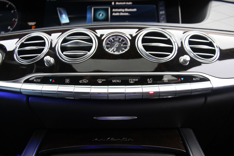 Mercedes-Benz S-Klasse 650 Maybach | Chauffeur | Entertainment | Pano