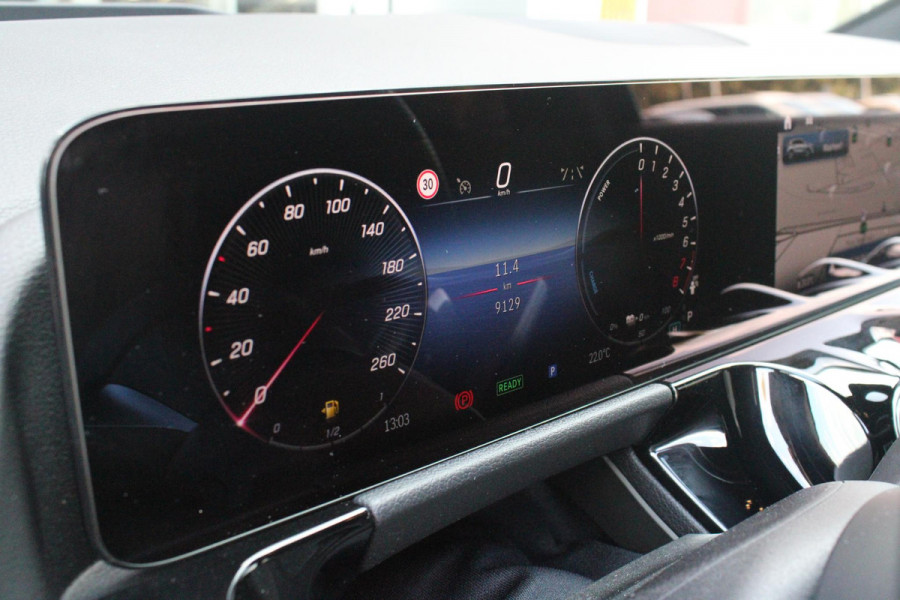 Mercedes-Benz GLA 250 e AMG LINE "NIEUW MODEL!" | PANORAMISCH SCHUIF/KANTEL DAK | ELEKTRISCH BEDIENBARE VOORSTOELEN MET GEHEUGENFUNCTIE EN "ZITKINEMATICA" | DRAADLOZE APPLE CARPLAY/ANDROID AUTO | NIGHT PAKKET: DAKRELING ZWART, ZIJRUITEN EN ACHTERRUITEN ZWART, LICHTMETALEN VELGEN 19" ZWART | HEAD UP DISPLAY | REALITY-NAVIGATIE  | 360° CAMERA | MULTI BEAM LED KOPLAMPEN | DODEHOEK DETECTIE | ADAPTIVE CRUISE CONTROL | KEYLESS GO | SFEER VERLICHTING | ELEKTRISCH BEDIENBARE ACHTERKLEP | DRAADLOZE TELEFOONLADER |