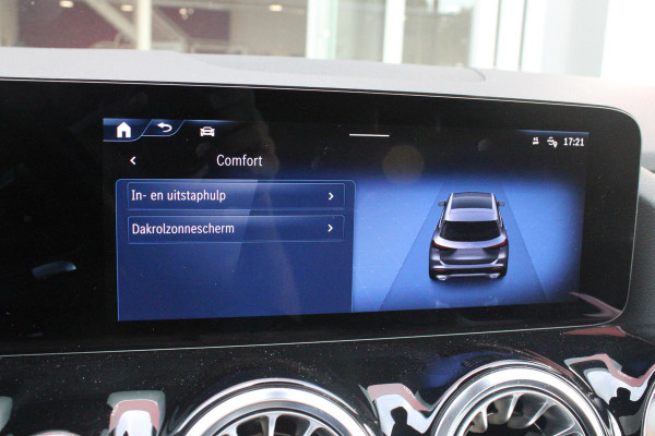 Mercedes-Benz GLA 250 e AMG LINE "NIEUW MODEL!" | PANORAMISCH SCHUIF/KANTEL DAK | ELEKTRISCH BEDIENBARE VOORSTOELEN MET GEHEUGENFUNCTIE EN "ZITKINEMATICA" | DRAADLOZE APPLE CARPLAY/ANDROID AUTO | NIGHT PAKKET: DAKRELING ZWART, ZIJRUITEN EN ACHTERRUITEN ZWART, LICHTMETALEN VELGEN 19" ZWART | HEAD UP DISPLAY | REALITY-NAVIGATIE  | 360° CAMERA | MULTI BEAM LED KOPLAMPEN | DODEHOEK DETECTIE | ADAPTIVE CRUISE CONTROL | KEYLESS GO | SFEER VERLICHTING | ELEKTRISCH BEDIENBARE ACHTERKLEP | DRAADLOZE TELEFOONLADER |