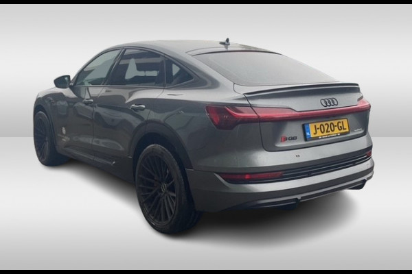 Audi e-tron Sportback 50 quattro S edition 71 kWh / SOH 94,4% / Trekhaak / Panoramadak / Camera / Luchtvering / 20'' / Leder&Alcantara / DAB / ACC / Navigatie / Stoelverwarming