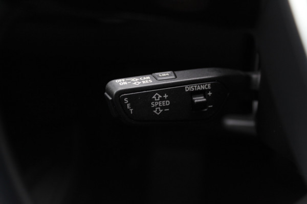 Audi e-tron Sportback 50 quattro S edition 71 kWh / SOH 94,4% / Trekhaak / Panoramadak / Camera / Luchtvering / 20'' / Leder&Alcantara / DAB / ACC / Navigatie / Stoelverwarming