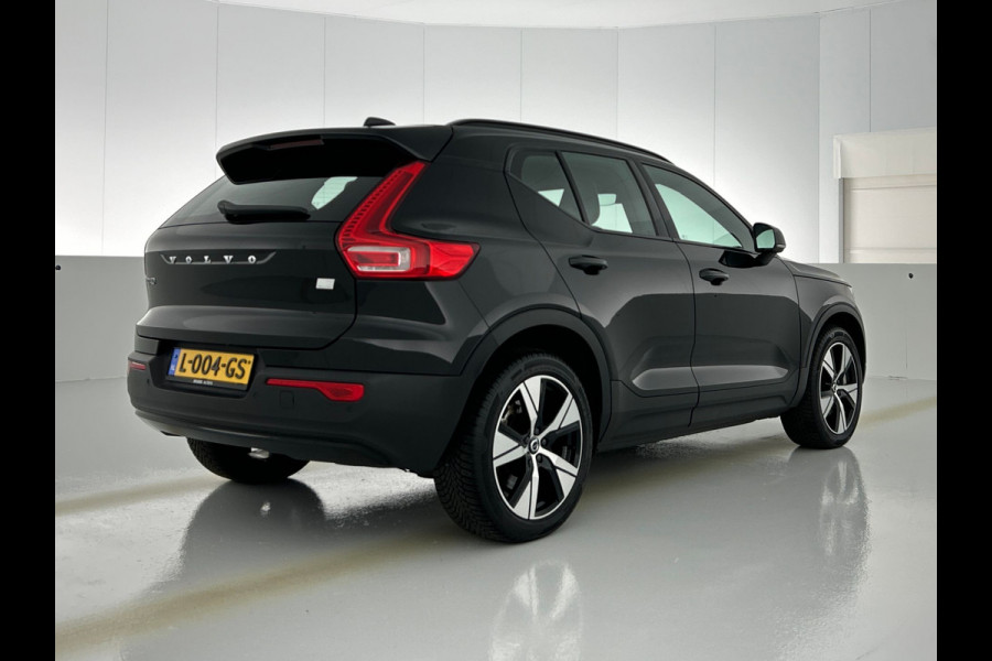 Volvo XC40 Recharge 78KWH. SOH 91% AWD R-Design / Pdc.+Camera / 1/2 Leder / Stoel-Stuurverwarming / Navigatie / Apk 05-2027