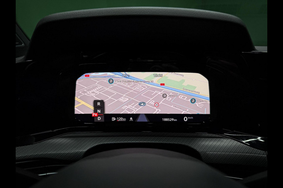 Volkswagen Golf 2.0 TSI R 4Motion H/K | Head-up | IQ | Pano