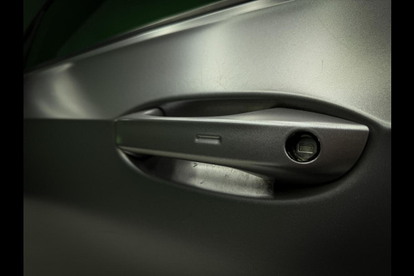 Volkswagen Golf 2.0 TSI R 4Motion H/K | Head-up | IQ | Pano