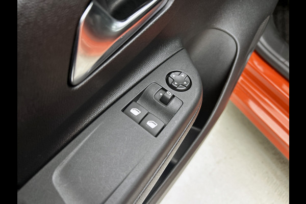 Opel CORSA-E Level 3 Edition 100KW / 50 kWh SOH 97% / Airco-Ecc. / Cruise-ctr. / Navigatie via Usb / 100% Elektrisch, 100% Stijlvol  / Apk 09-2027