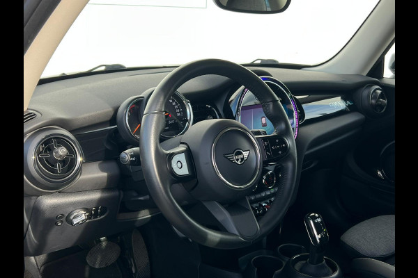 MINI Cooper Mini 1.5 Camden Edition NL AUTO | CARPLAY | DEALER ONDERH | UNION JACK