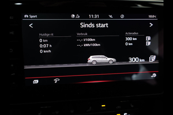 Volkswagen Passat Variant 1.4 TSI PHEV GTE Business 218 pk Automaat (DSG) | Navigatie | Parkeersensoren (Park assist) | Achteruitrijcamera | Stoelverwarming | Matrix LED koplampen |