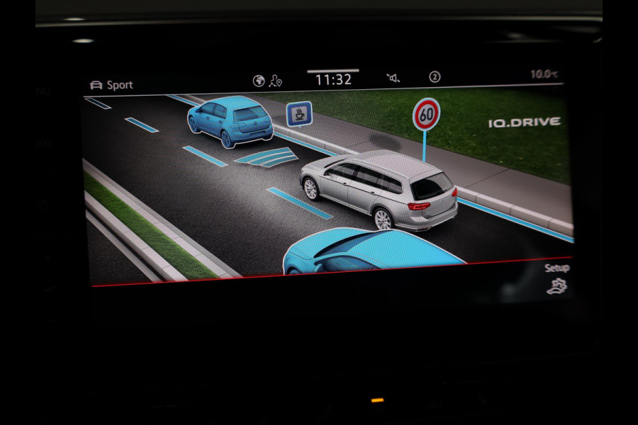 Volkswagen Passat Variant 1.4 TSI PHEV GTE Business 218 pk Automaat (DSG) | Navigatie | Parkeersensoren (Park assist) | Achteruitrijcamera | Stoelverwarming | Matrix LED koplampen |