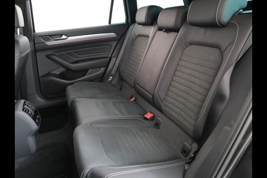 Volkswagen Passat Variant 1.4 TSI PHEV GTE Business 218 pk Automaat (DSG) | Navigatie | Parkeersensoren (Park assist) | Achteruitrijcamera | Stoelverwarming | Matrix LED koplampen |