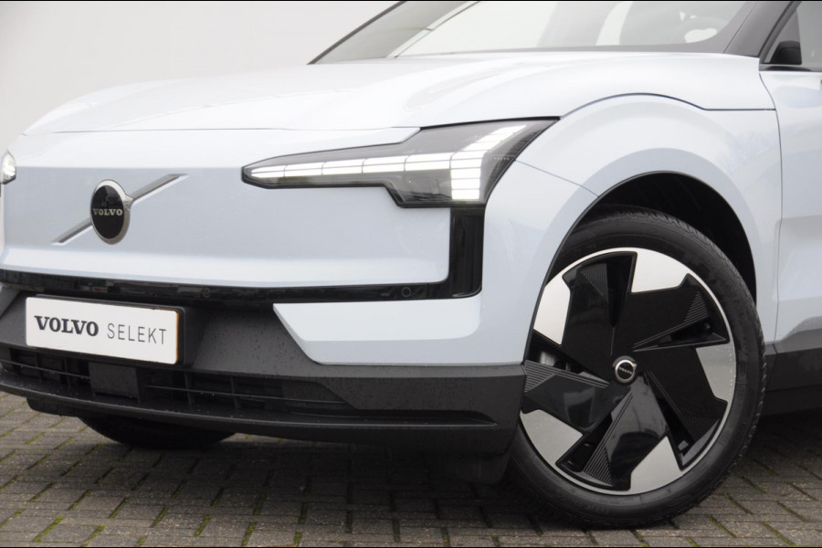 Volvo EX30 272PK Ext. Range Plus / Adaptieve Cruise Control/ Dodehoek Detectie / Parkeersensoren voor en achter/ Achteruitrijcamera/ Warmtepomp/ Google Services/W