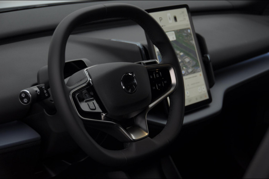 Volvo EX30 272PK Ext. Range Plus / Adaptieve Cruise Control/ Dodehoek Detectie / Parkeersensoren voor en achter/ Achteruitrijcamera/ Warmtepomp/ Google Services/W
