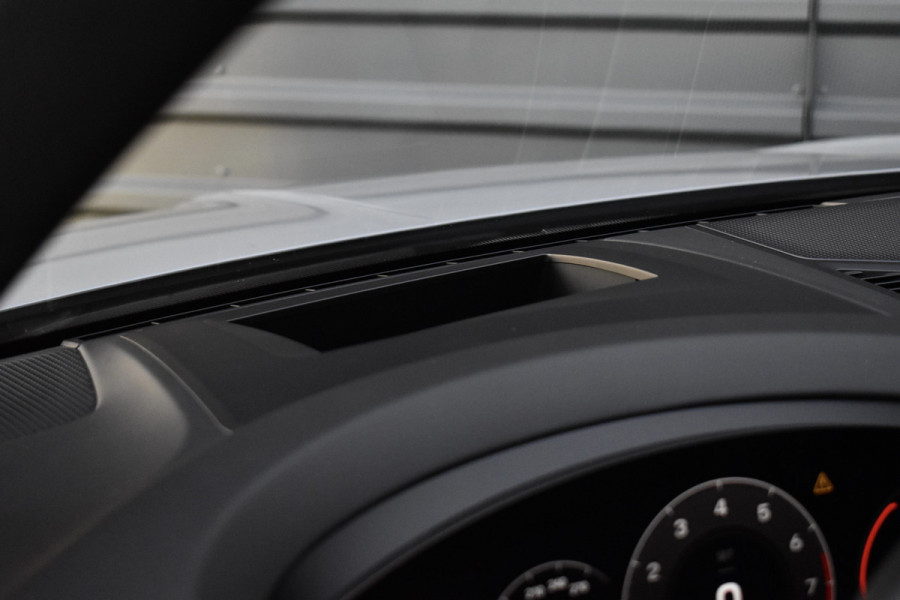 Porsche Cayenne 3.0 E-Hybrid 470pk SportDesign | Pano | Bijrij. Display | Matrix | ACC | 22'' Wielen | Trekhaak | Achterasbest. | Bose |