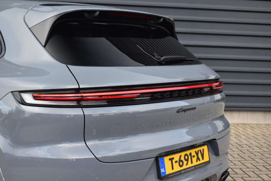 Porsche Cayenne 3.0 E-Hybrid 470pk SportDesign | Pano | Bijrij. Display | Matrix | ACC | 22'' Wielen | Trekhaak | Achterasbest. | Bose |