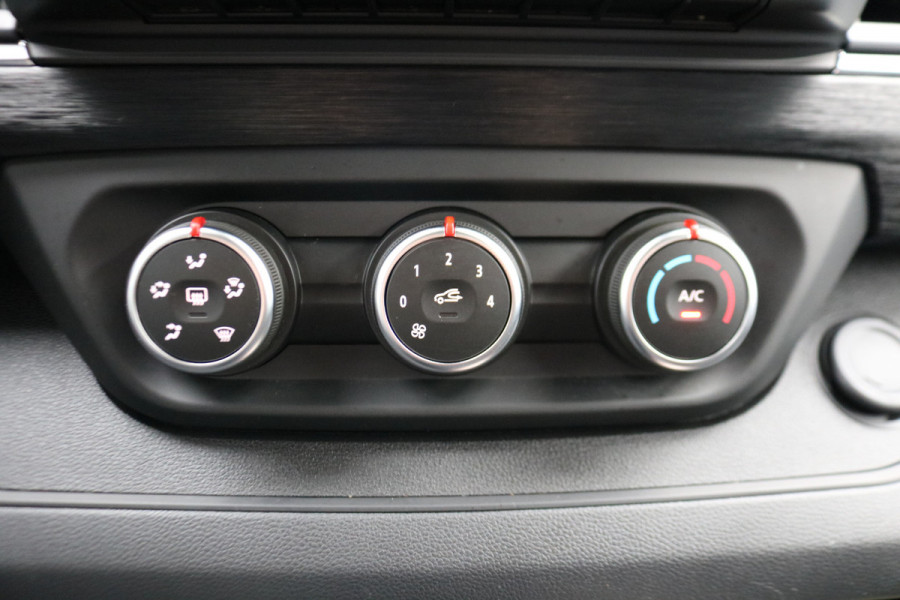 Nissan Primastar 2.0 dCi 130pk L2 H1 Airco Navigatie Camera Trekhaak