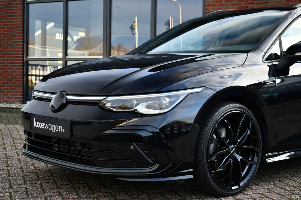 Volkswagen Golf 1.5 eTSI R-Line Pano 19inch Trekh IQ-light ACC Camera