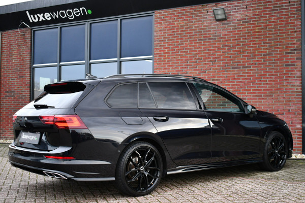 Volkswagen Golf 1.5 eTSI R-Line Pano 19inch Trekh IQ-light ACC Camera