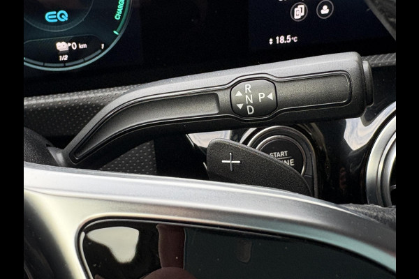 Mercedes-Benz A-Klasse 250 e Business Solution AMG Limited | Wegklapbare trekhaak | Stoelverwarming | Half leder | Camera