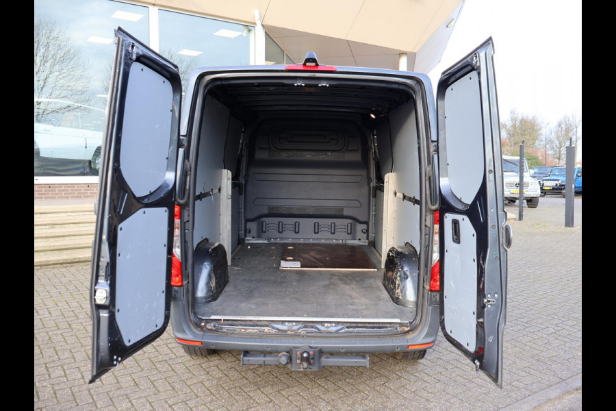 Mercedes-Benz Sprinter 214 2.2 CDI 143 PK L2H1 + 360 CAMERA / 2 SCHUIFDEUREN / MBUX NAVIGATIE