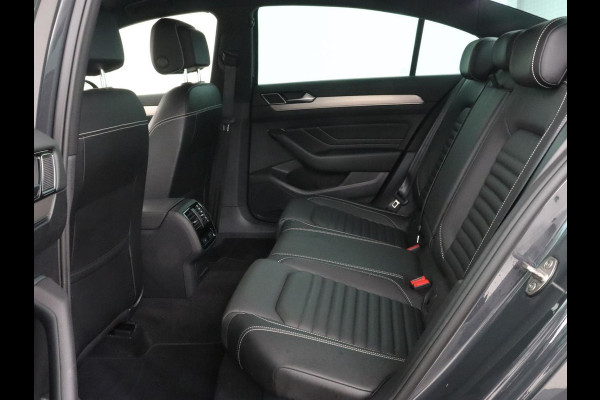 Volkswagen Passat 1.5 TSI R-Line | Nappaleder | Stoelverwarming | Camera | Carplay | Massage | Memory | Side Assist | Navigatie | Matrix LED | Adaptive cruise