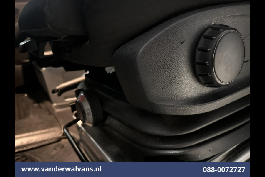 Mercedes-Benz Sprinter 315 CDI 150pk L2H1 Euro6 Airco | Camera | Apple Carplay | Chauffeursstoel | Trekhaak Android Auto